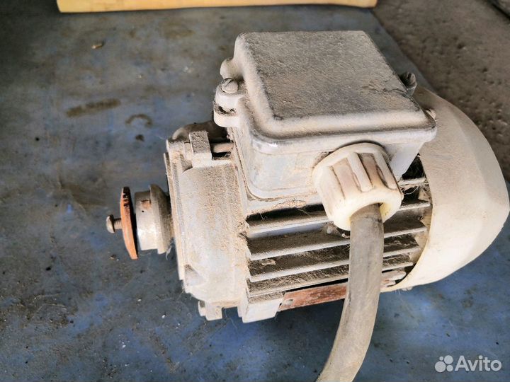 Электродвигатель