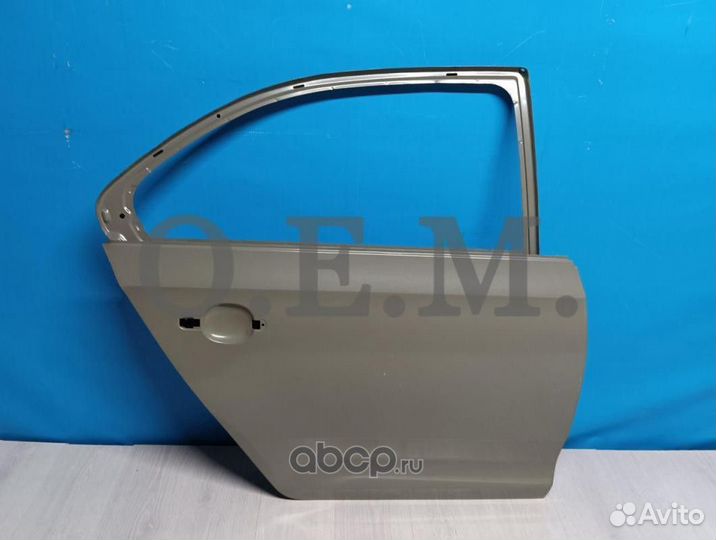 Дверь задняя правая Skoda Rapid