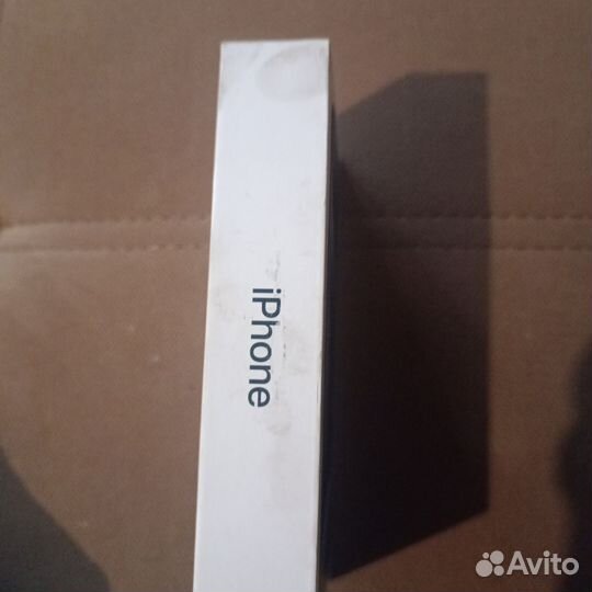 Коробка от iPhone 15 pro