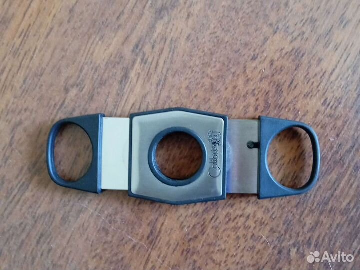 Новая Гильотина Colibri для сигар