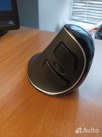 Вертикальная игровая мышь Delux KM-M618 Plus Black