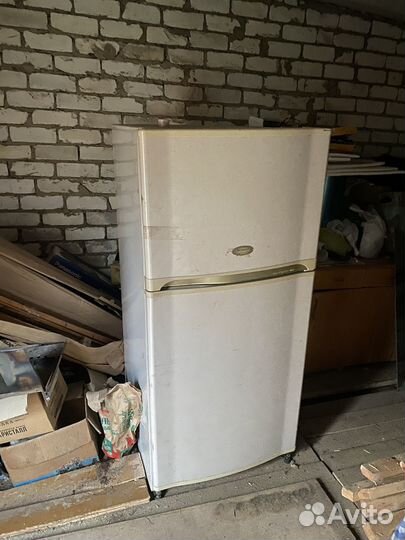 Холодильник sharp