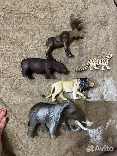 Фигурки животных mojo