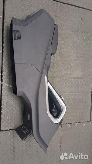 Консоль салона Jaguar I-Pace, 2022