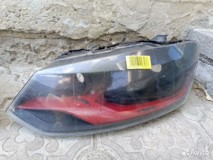 Оригинальные фары VW polo sedan