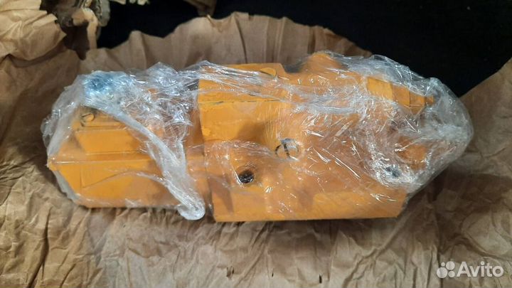 Регулятор Liebherr 9074720