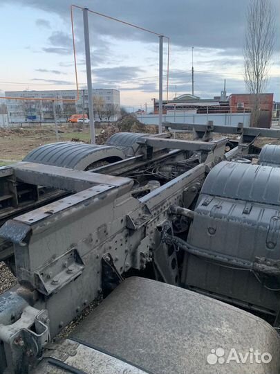 Крепление для контейнера 20 футов, MAN