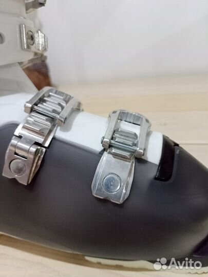 Женские горнолыжные ботинки dalbello