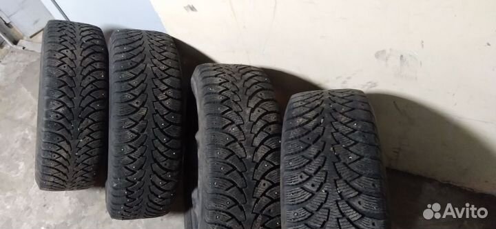 Nokian Hakkapeliitta 4 195x65 r15