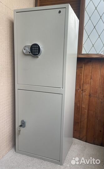 Сейф-шкаф Практик