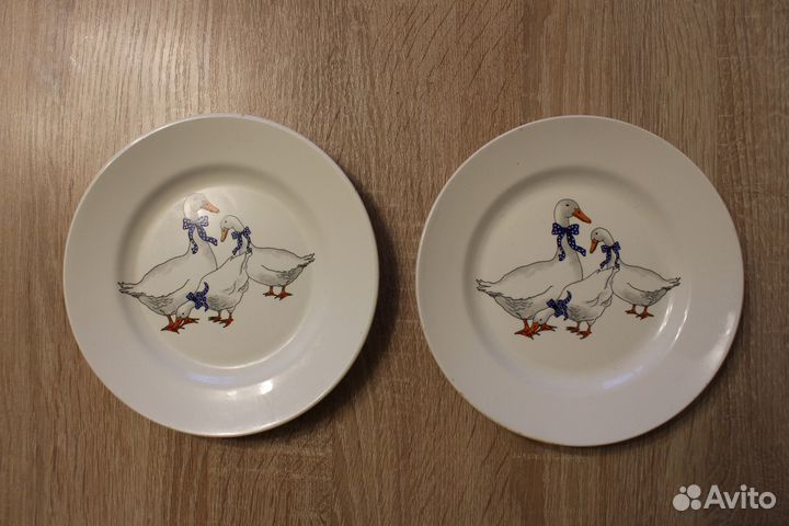 Тарелки Гуси два гуся