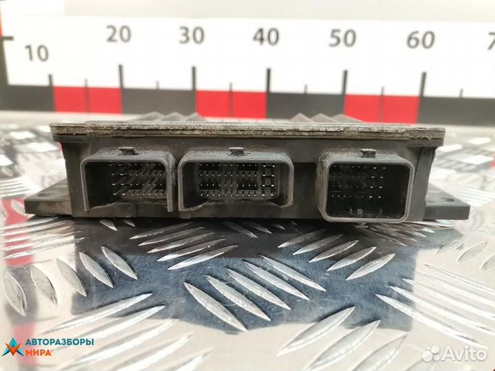 Блок управления двигателем Renault Clio 7711497054