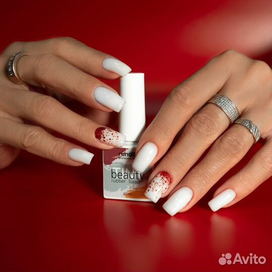 Мастер маникюра и педикюра