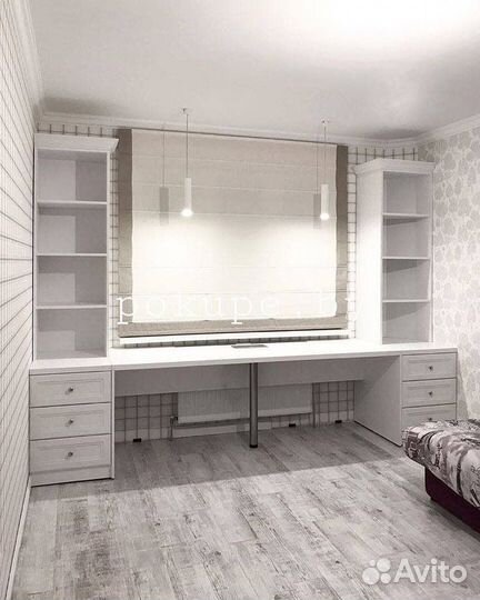 Встроенное рабочее место, стол письменный