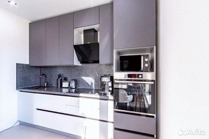 Кухни на заказ с барной стойкой