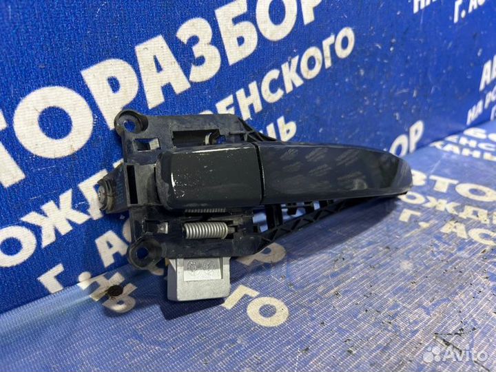 Наружная ручка двери Opel Astra H универсал 2012