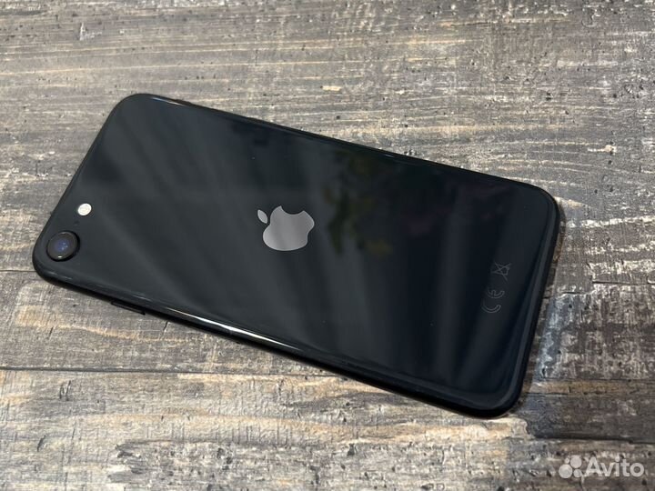 iPhone se 2020 128gb