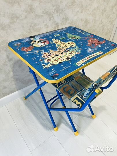 Детский стол и стульчик