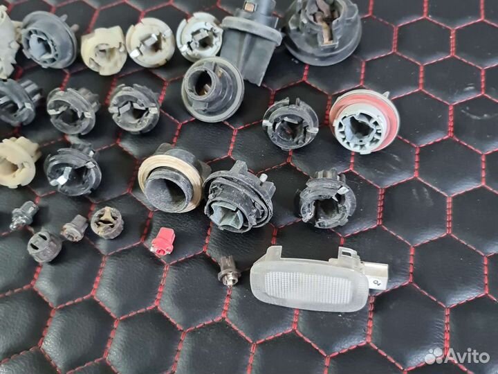 Патрон лампочки mercedes-benz