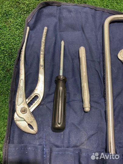 Набор дорожного инструмента Mercedes-Benz