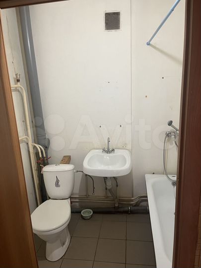 2-к. квартира, 43 м², 3/3 эт.