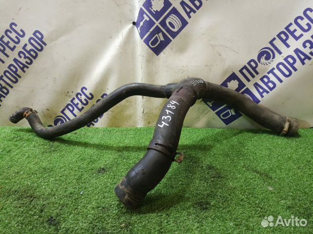 Патрубок системы охлаждения Renault Symbol седан