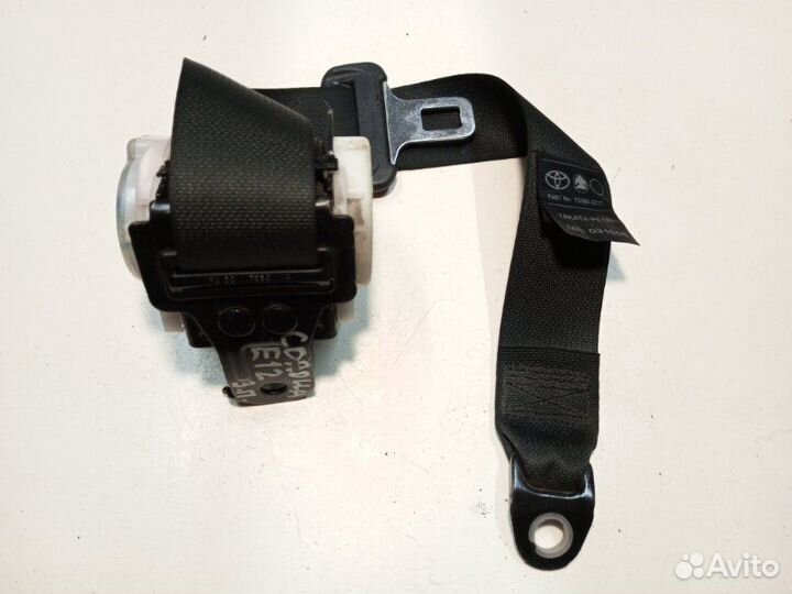 Ремень безопасности задний правый Toyota Corolla