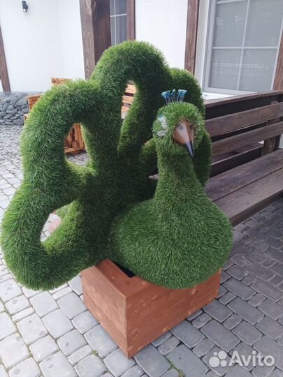 Павлин ручной работы