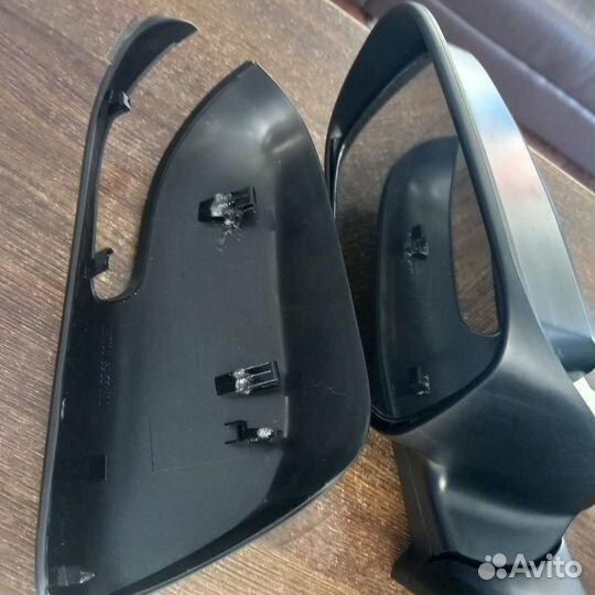 Зеркало L Toyota Avensis 03