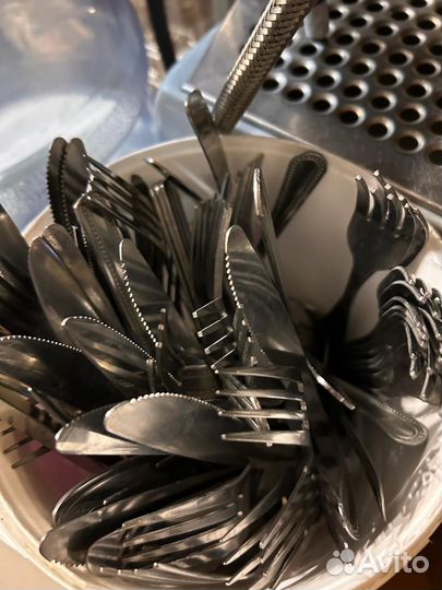 Столовые приборы