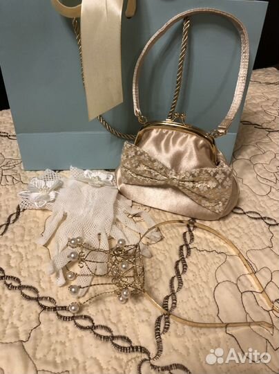 Клатч, корона, перчатки