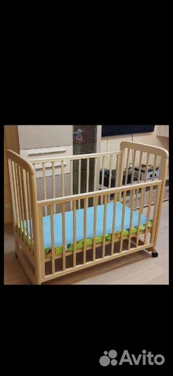 Кроватка детская с матрасом