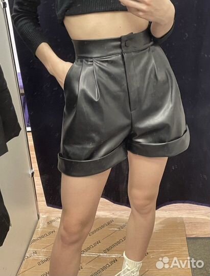 Кожаные шорты