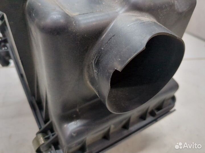 Корпус воздушного фильтра Mazda Premacy, 2003