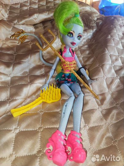 Кукла Monster High Лагунафайр