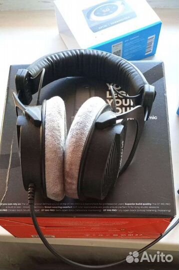 Наушники Beyerdynamic DT 990 PRO