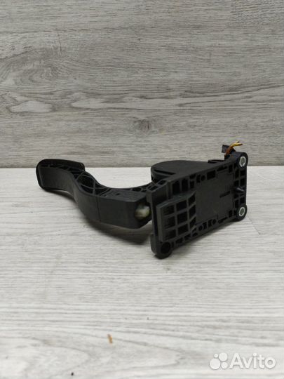 Педаль газа Mercedes Sprinter 906 OM651 2013