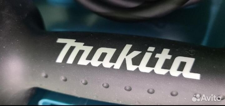 Перфоратор Makita HR2470. Новый