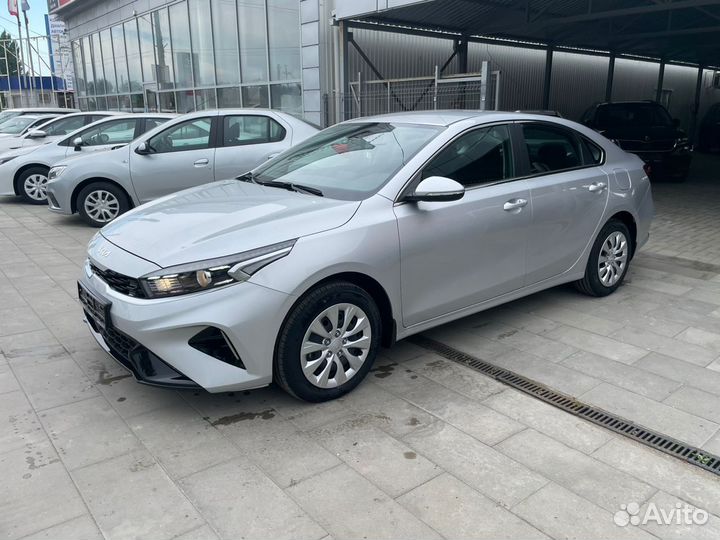 Kia Cerato 2.0 AT, 2022