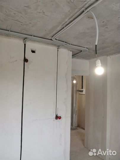 Штробление стен и потолка, проводка