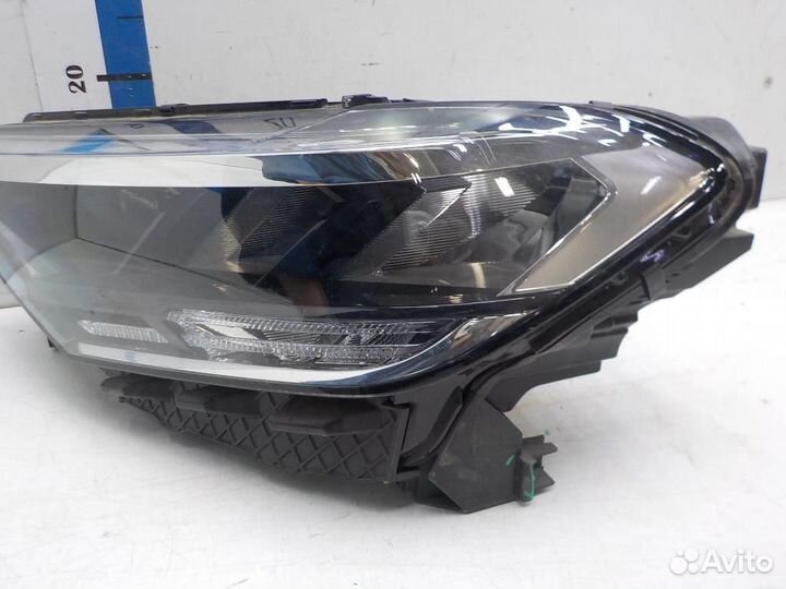 Фара левая Volkswagen Polo