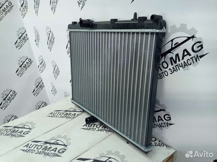 Радиатор Citroen Berlingo C4 C5 C3 Picasso 1.6-2.0