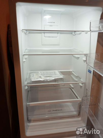 Холодильник новый