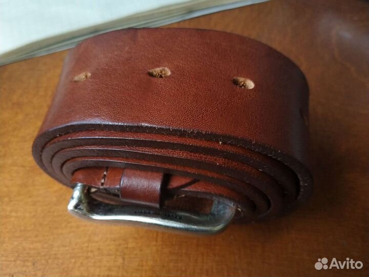 Мужской кожаный ремень коричневый