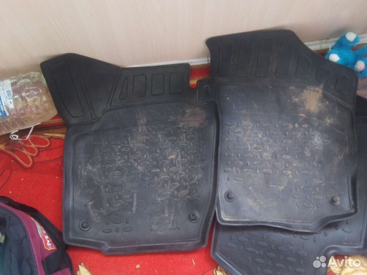 Автомобильные коврики на фольксваген поло лифтбег