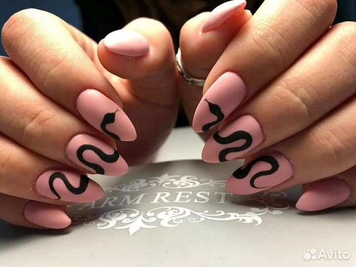 Маникюр и наращивание ногтей