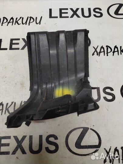 Дефлектор радиатора левый Lexus Rx4 Rx200T Rx300