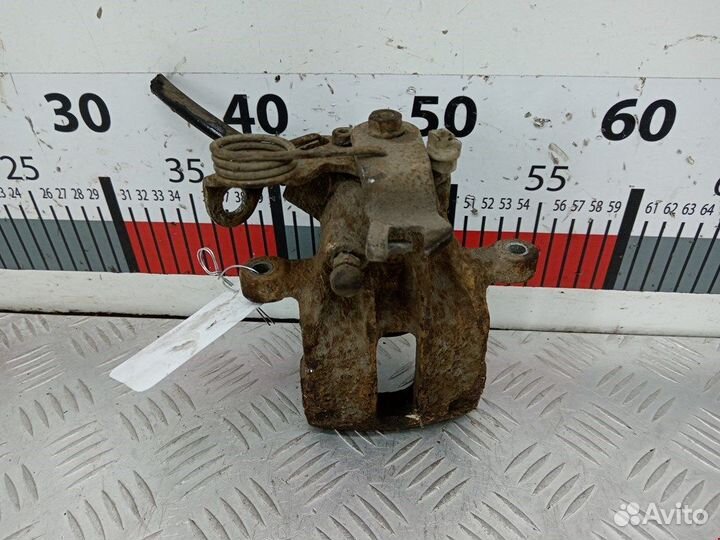 Суппорт задний левый для Audi A4 B5 8E0615423