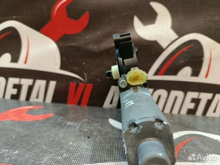 Моторчик стеклоподъемника Hyundai Sonata седан