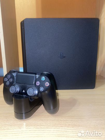 Sony playstation 4 PS4 slim 1tb